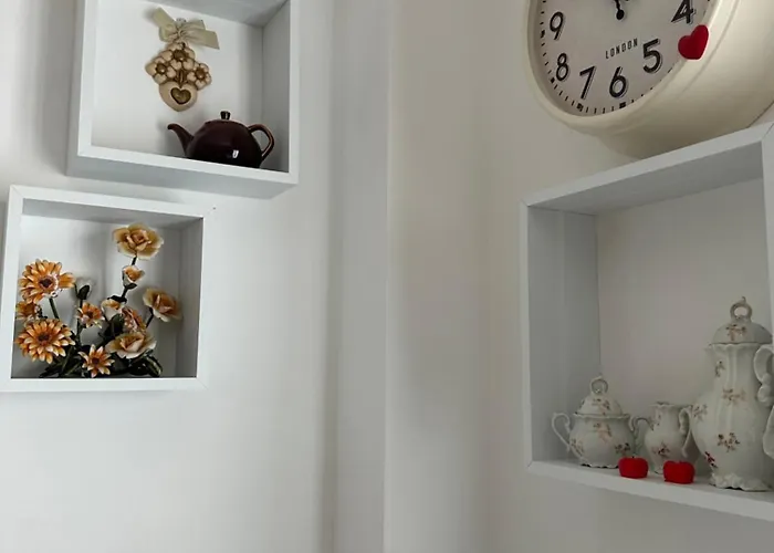 Sguardo Al ConeroBed and Breakfast